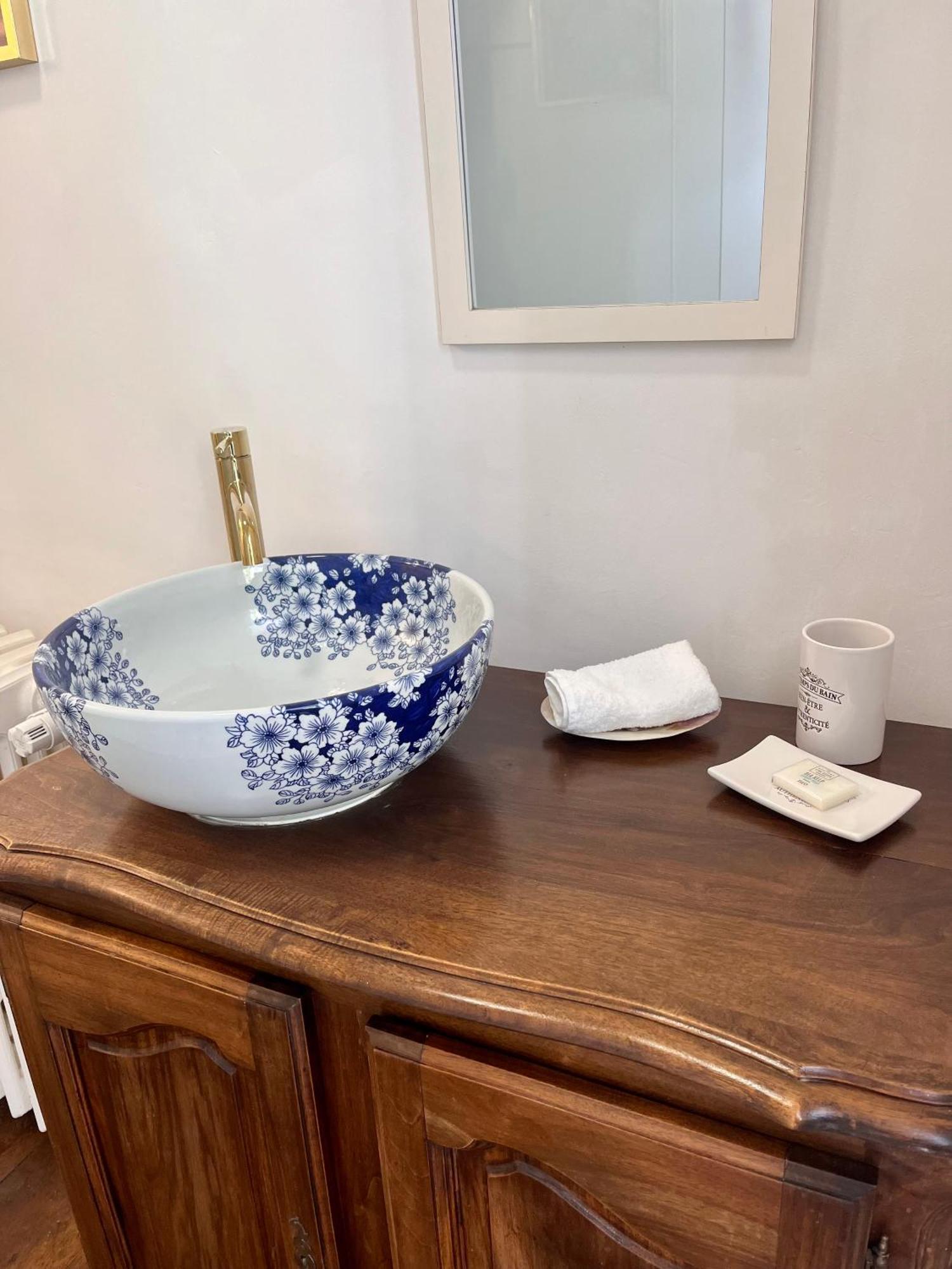 Maison De Mags & Mags Willow Room Lanouaille Екстериор снимка